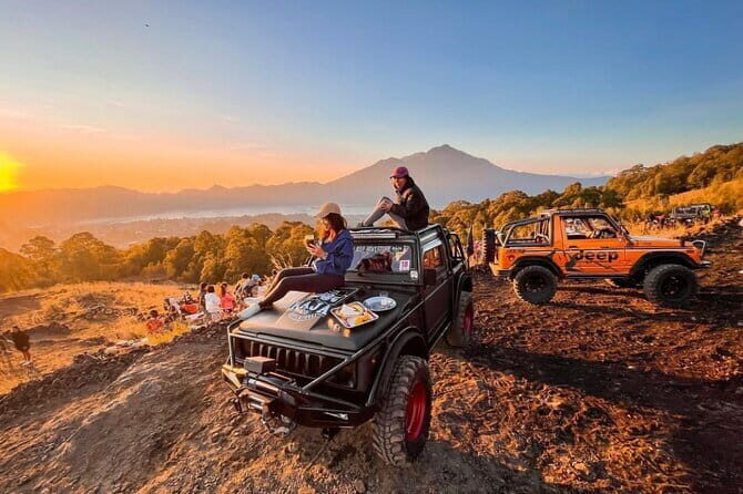 4WD Jeep Mount Batur Sunrise Experience By Bali Volcano Jeep - Mount Batur sunrise: the lunar-like caldera moment