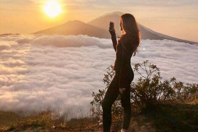 Bali: Private Mount Batur Sunrise Trek with Guide - Sunrise Over the Caldera and Lake: The View Moment That Makes the Hike Worth It